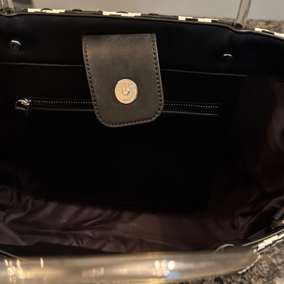 Calvin Klein woven Black taupe and White Chevron large Tote EUC - Picture 15 of 16